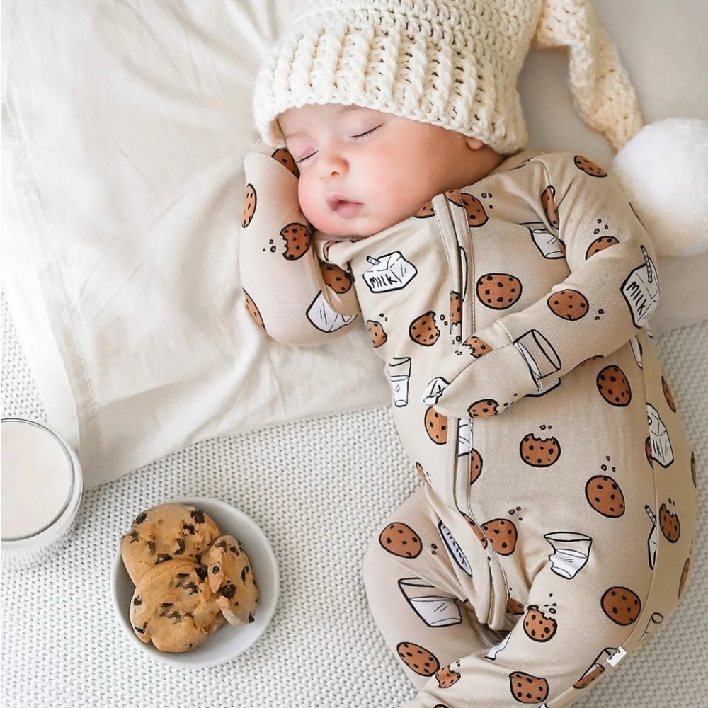 NB Brave Little One Convertible Christmas Pj Cookies and Milk Zip Romper